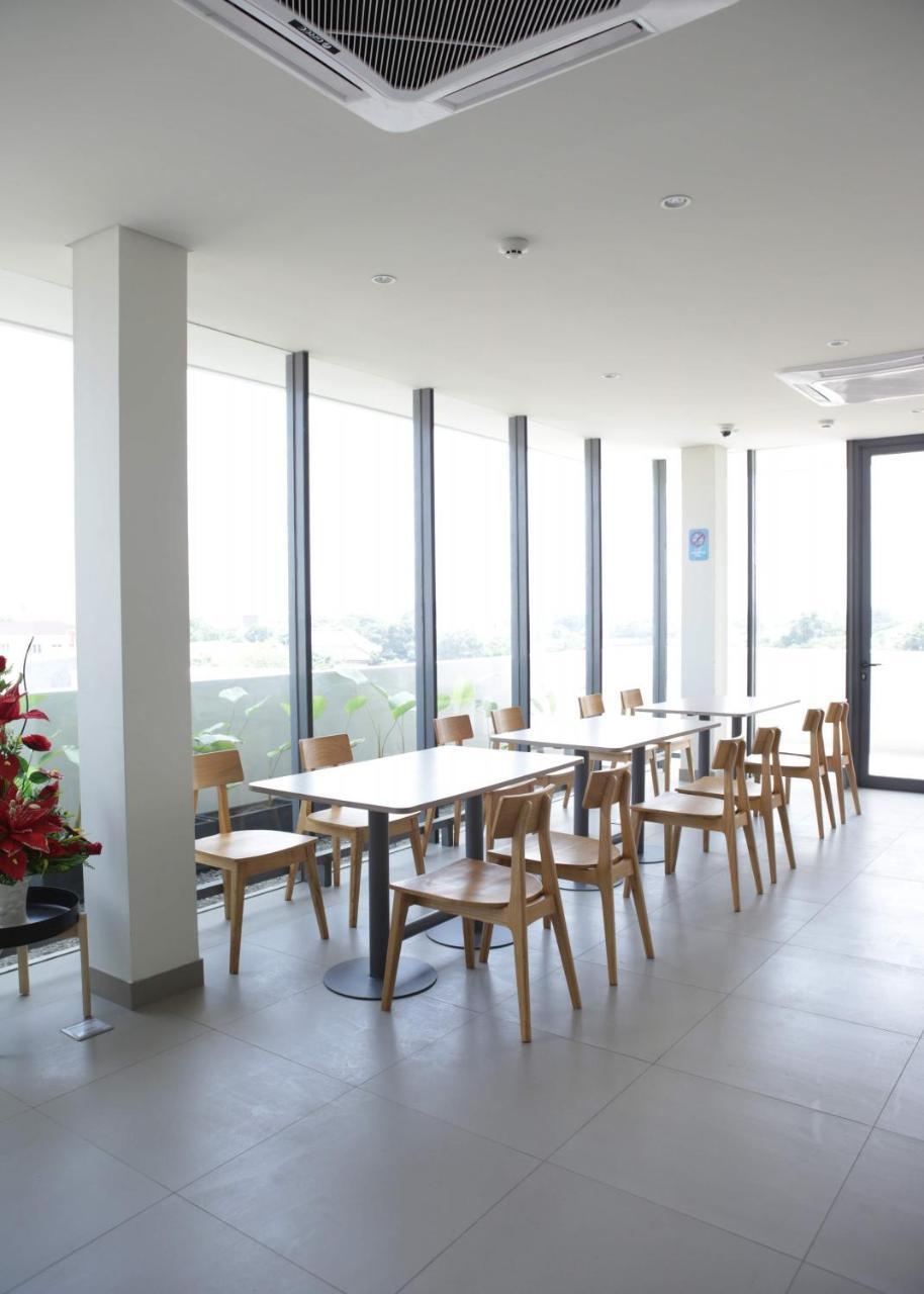 Citrip Hotel Simpang Lima Semarang Exterior photo
