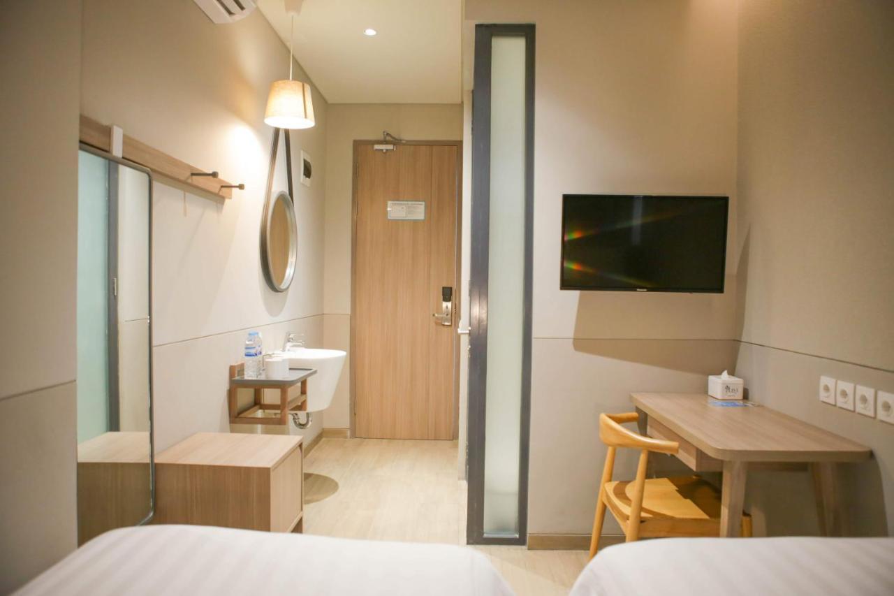 Citrip Hotel Simpang Lima Semarang Exterior photo